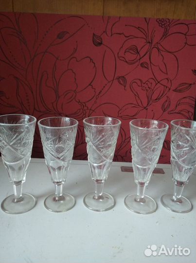 Хрустальные рюмки
