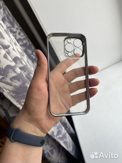 Чехол на iPhone 13 pro новый