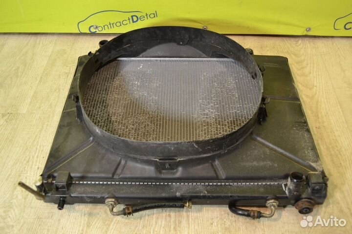 Радиатор диффузор Mitsubishi Pajero 4, 3. АКПП