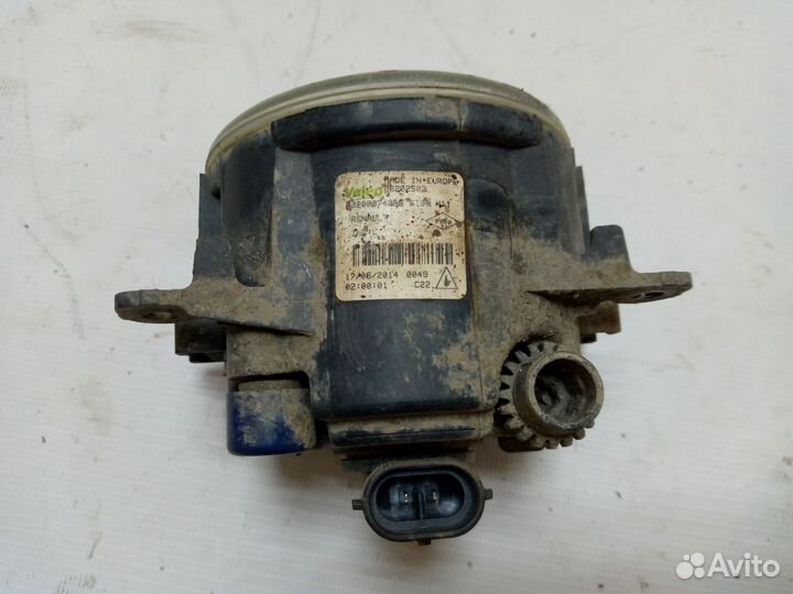 Renault фара противотуманная 8200074008