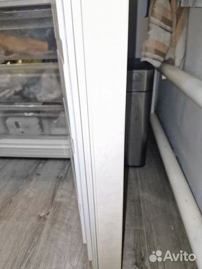 Холодильник Leran CBF 201 BE NF