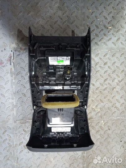 Накладка декоративная на консоль (Подлокотник) зад