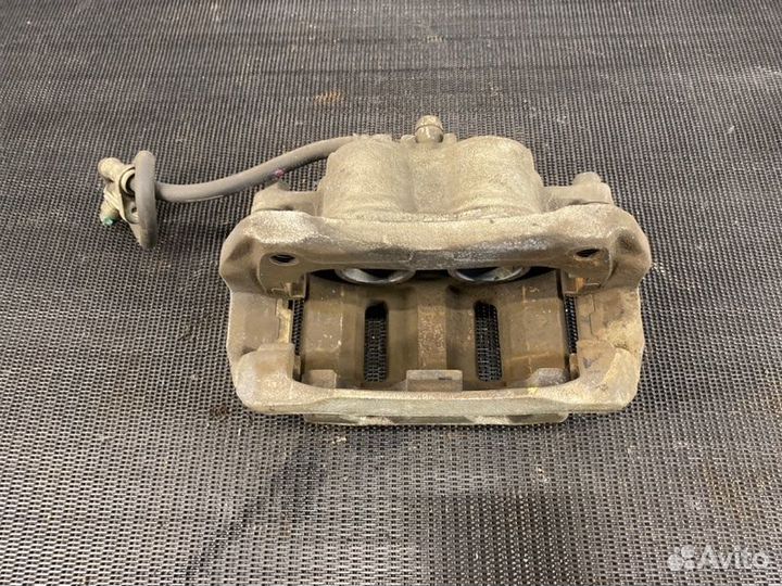 Передний Левый Суппорт на Honda CRV 4 RM 2011-2018