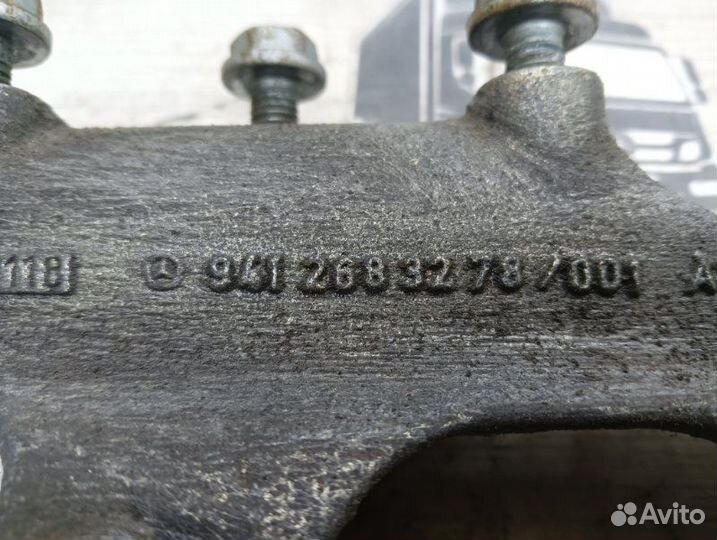 Кронштейн кулисы Mercedes-Benz Atego OM 906 LA