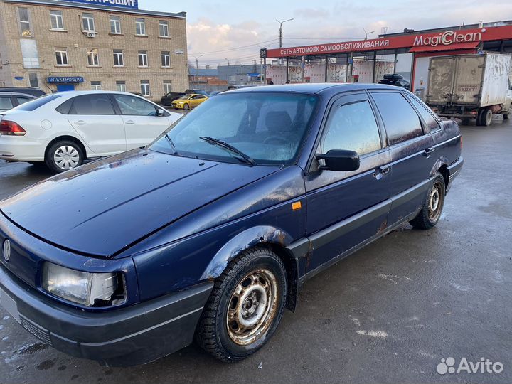 Volkswagen Passat 1.8 МТ, 1992, 250 000 км