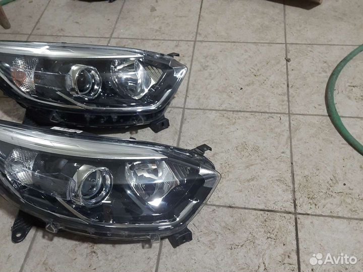 Фара правая Renault Kaptur