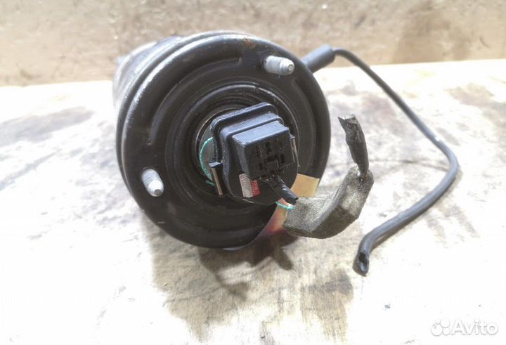 Стойка задняя левая lexus ls460