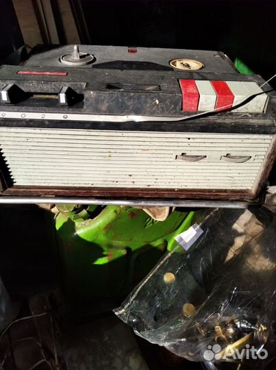 Магнитофон,Дайна