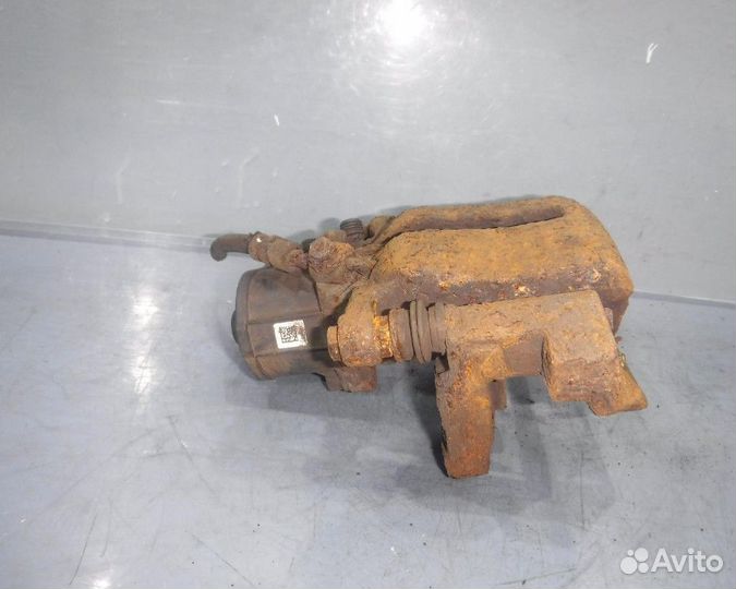 Volvo XC70 Суппорт задний правый