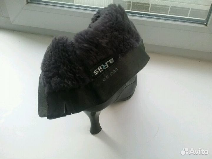 Кожаные сапоги на меху