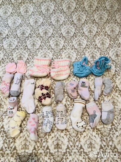 Носки, пинетки на девочку