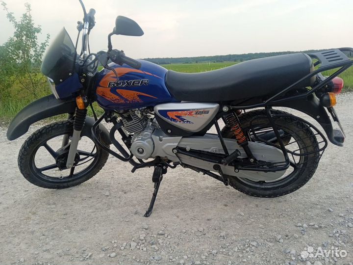 Bajaj boxer 125