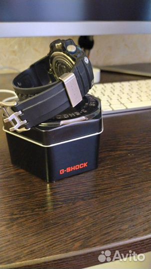 G-shock GWN-1000B-1B