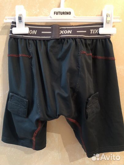 Компрессионные хоккейные шорты с ракушкой