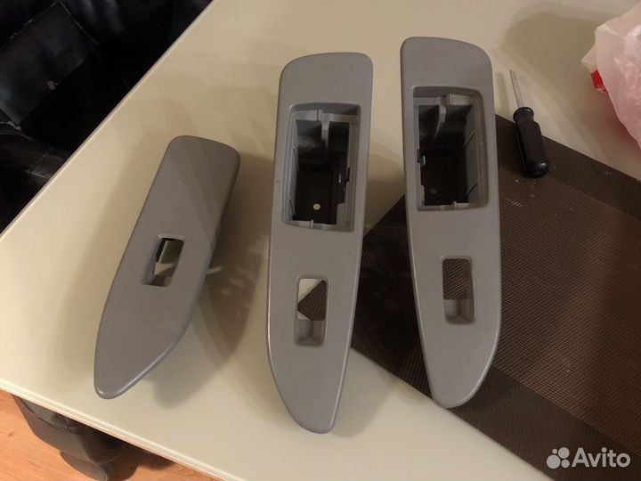 Накладка кнопки стеклоподъемника