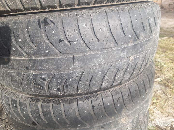 Bridgestone Ice Cruiser 7000 185/65 R15 88T