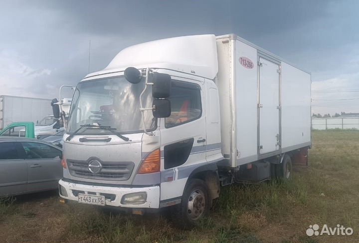 Hino 300 (Dutro), 2005