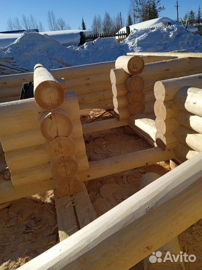 Срубы ручной рубки из Архангельск. Обл. Зимний лес