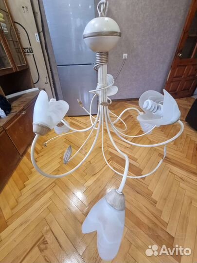 Люстра потолочная бу