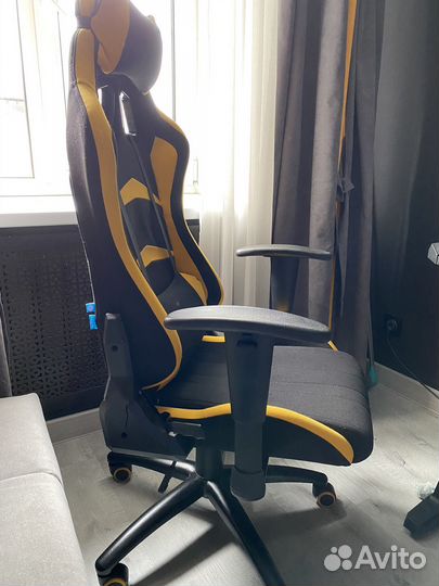 Компьютерное кресло