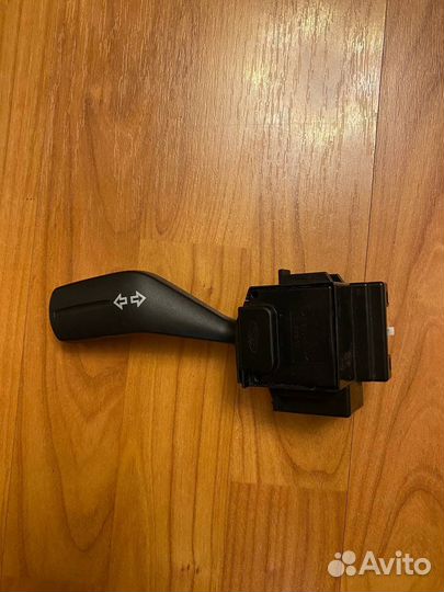 Рычаг поворотника на ford