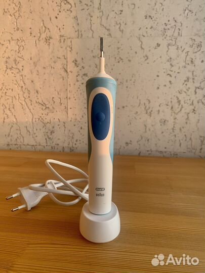 Зубная щетка oral b