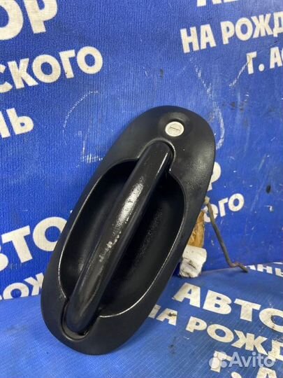 Наружная ручка. Plymouth Voyager минивен 6G72 2000