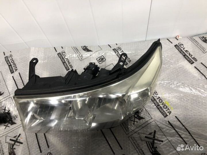 Фары Toyota Land Cruiser 200