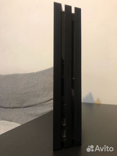 Sony PS4 pro 1tb