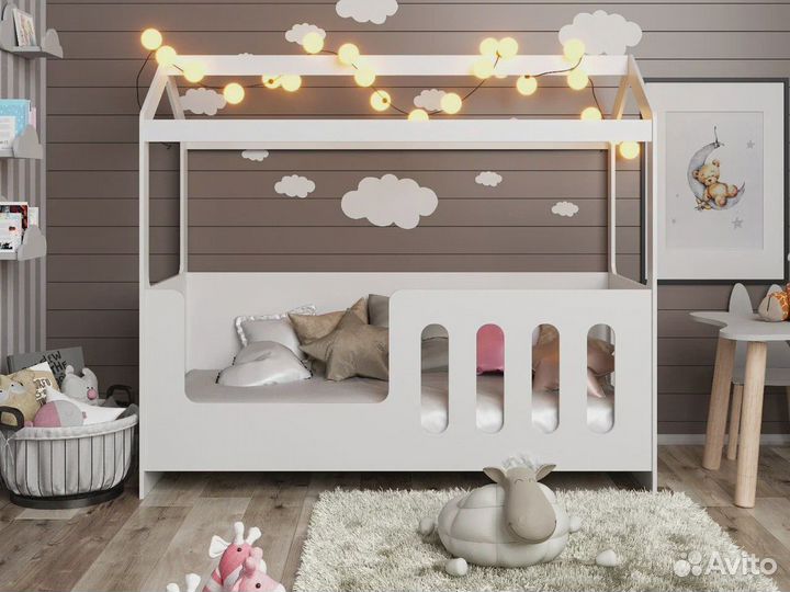 Детская кроватка Домик