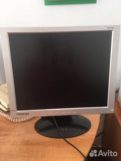 Монитор 17 дюймов