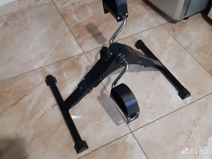 Минивелотренажер