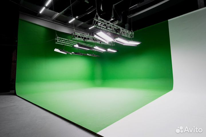 Белая циклорама - хромакей студия