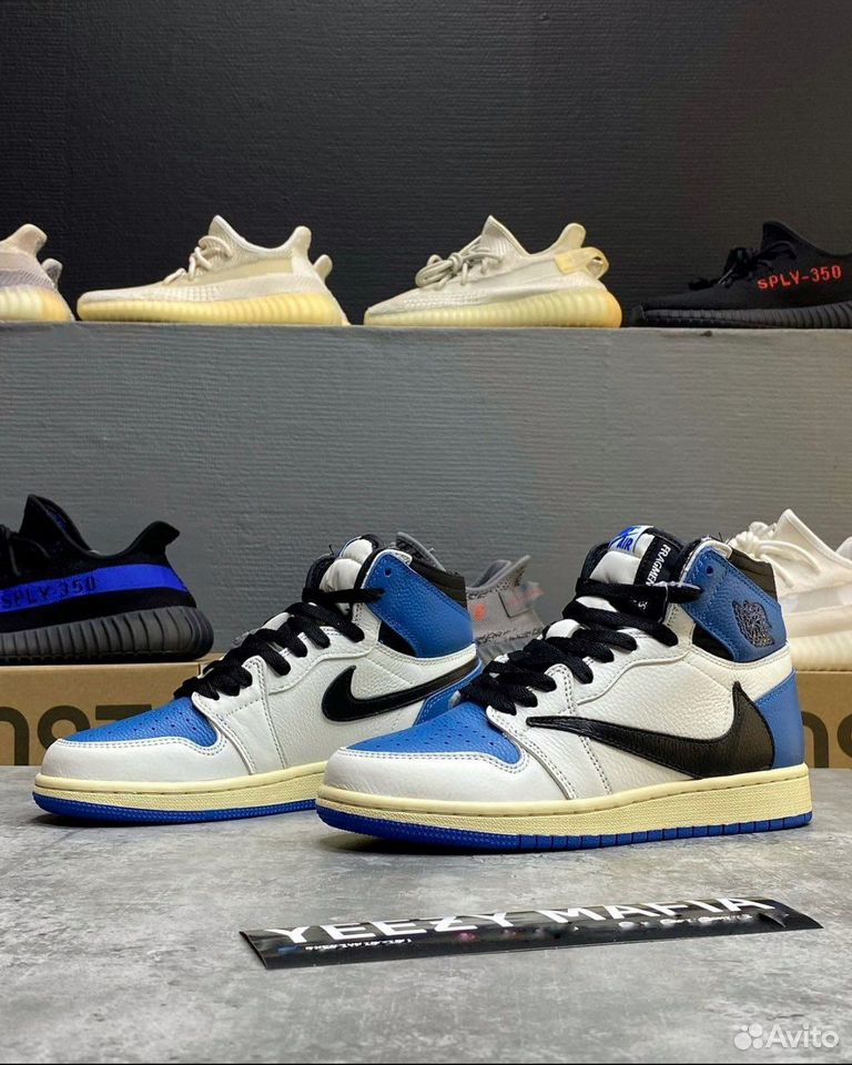 Nike Air Jordan 1 Retro High Travis Scott Fragment