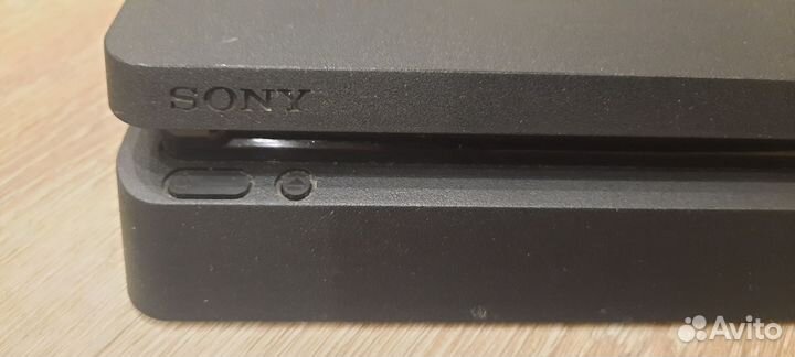 Sony PlayStation 4 (PS4)slim