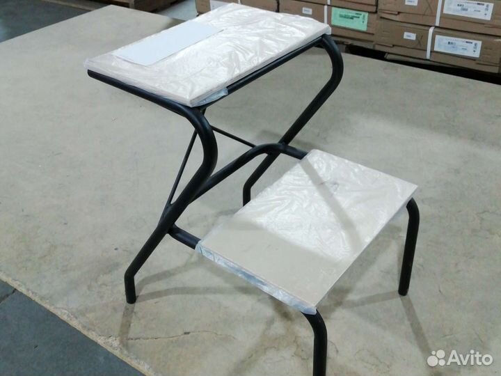 Вешалка костюмная