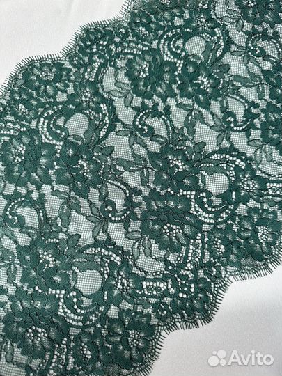 Отрезы кружева пакетом