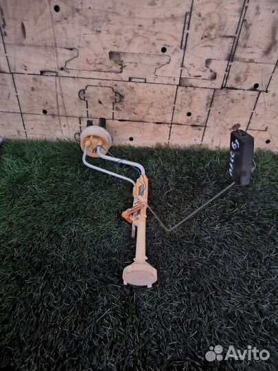 Датчик уровня топлива Volkswagen Passat B3