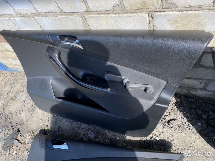 Обшивка двери passat b6 седан