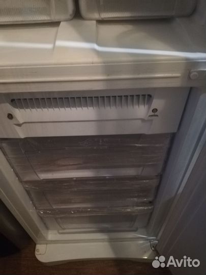 Холодильник на запчасти