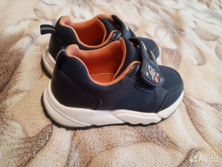 Кроссовки для мальчика