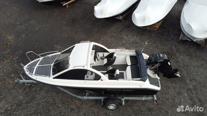 Катер Phoenix 530HT