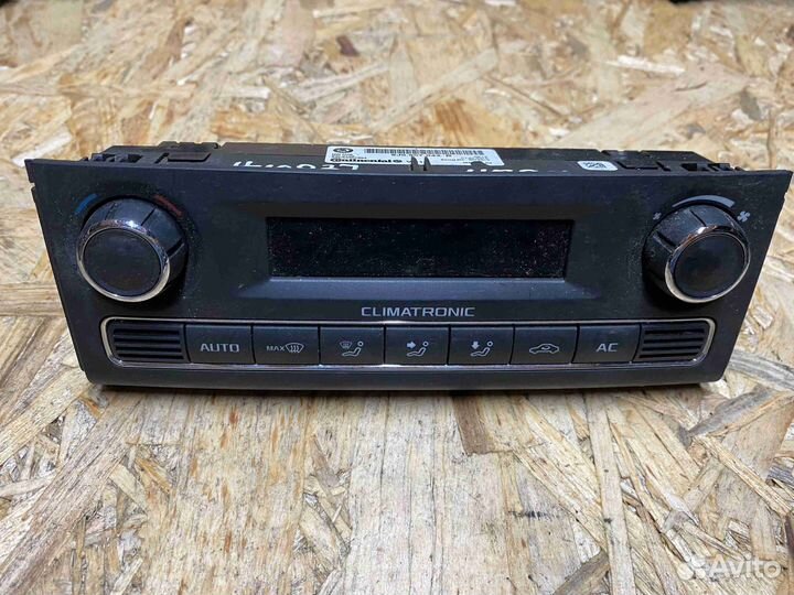 Блок управления печки/климат-контроля skoda roomst