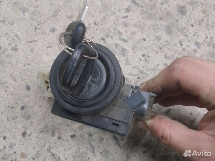 Замок зажигания Nissan Almera N15 седан 1.4 GA14DE