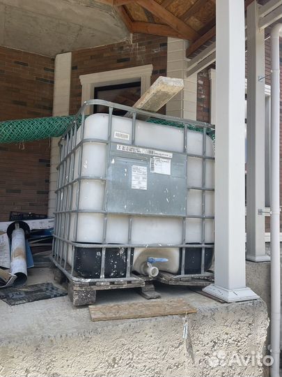 Емкость для воды бу