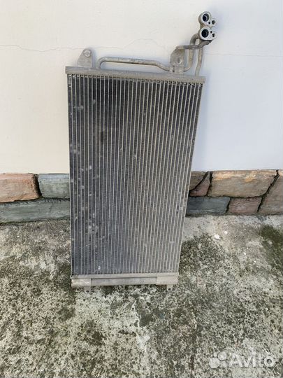 Радиатор кондиционера на volkswagen polo