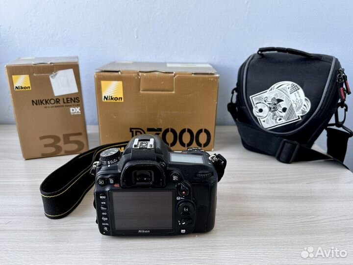 Nikon D7000 с полным комплектом аксессуаров