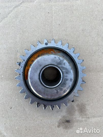 Шестерня задней передачи Skoda Octavia a5 МКПП