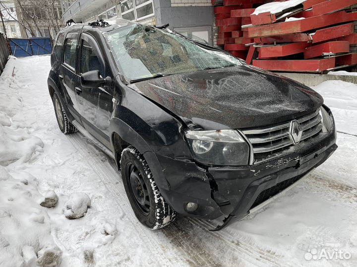 Renault Duster 1.6 МТ, 2012, битый, 166 000 км