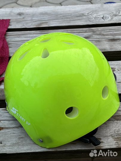 Защитный шлем для роликов детский